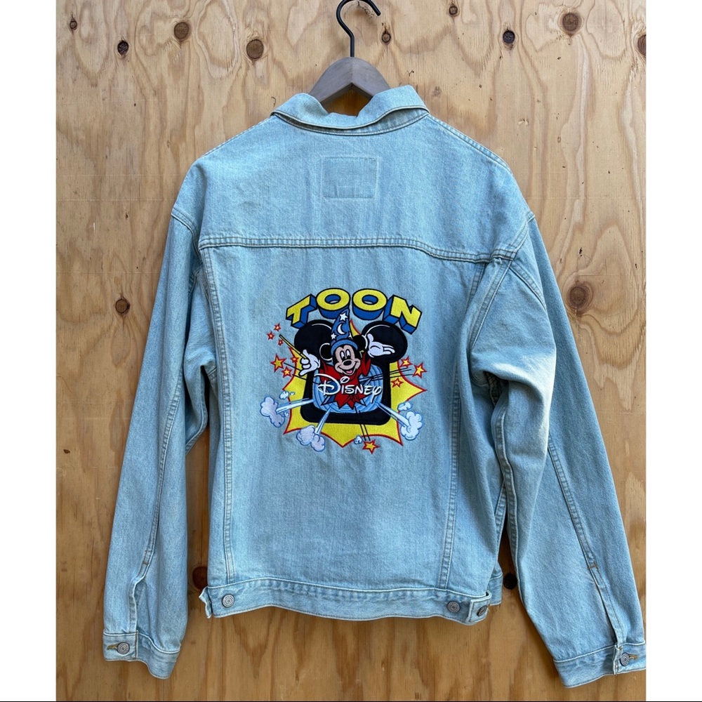 Disney x International vintage 90’s Toon Jacket L